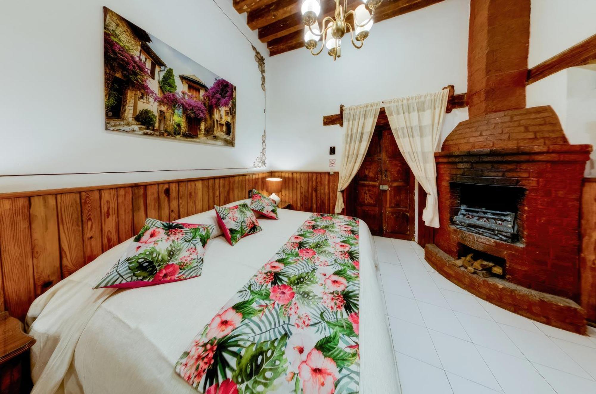 Hotel Casa Baez Pátzcuaro Kültér fotó