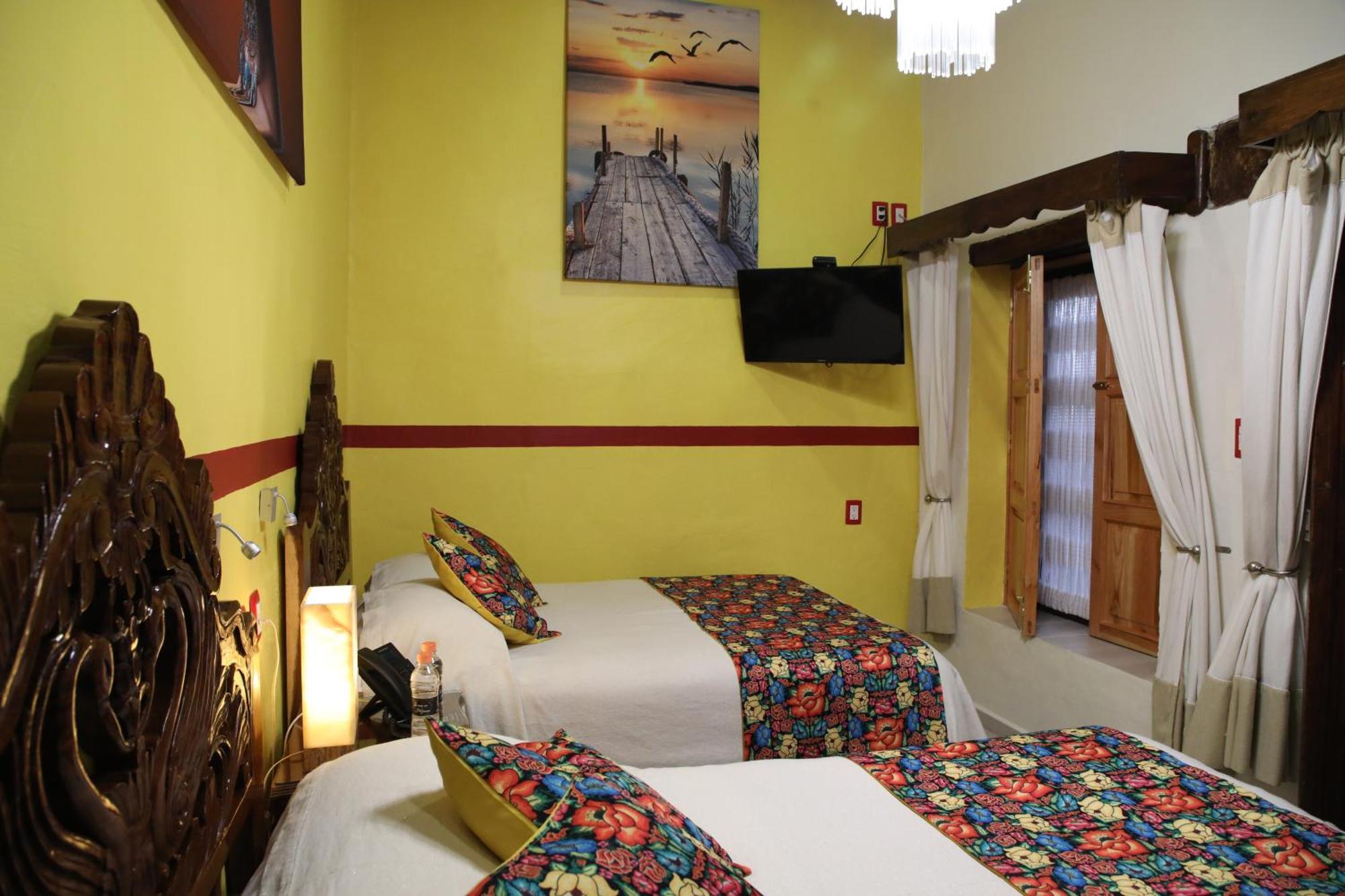 Hotel Casa Baez Pátzcuaro Kültér fotó