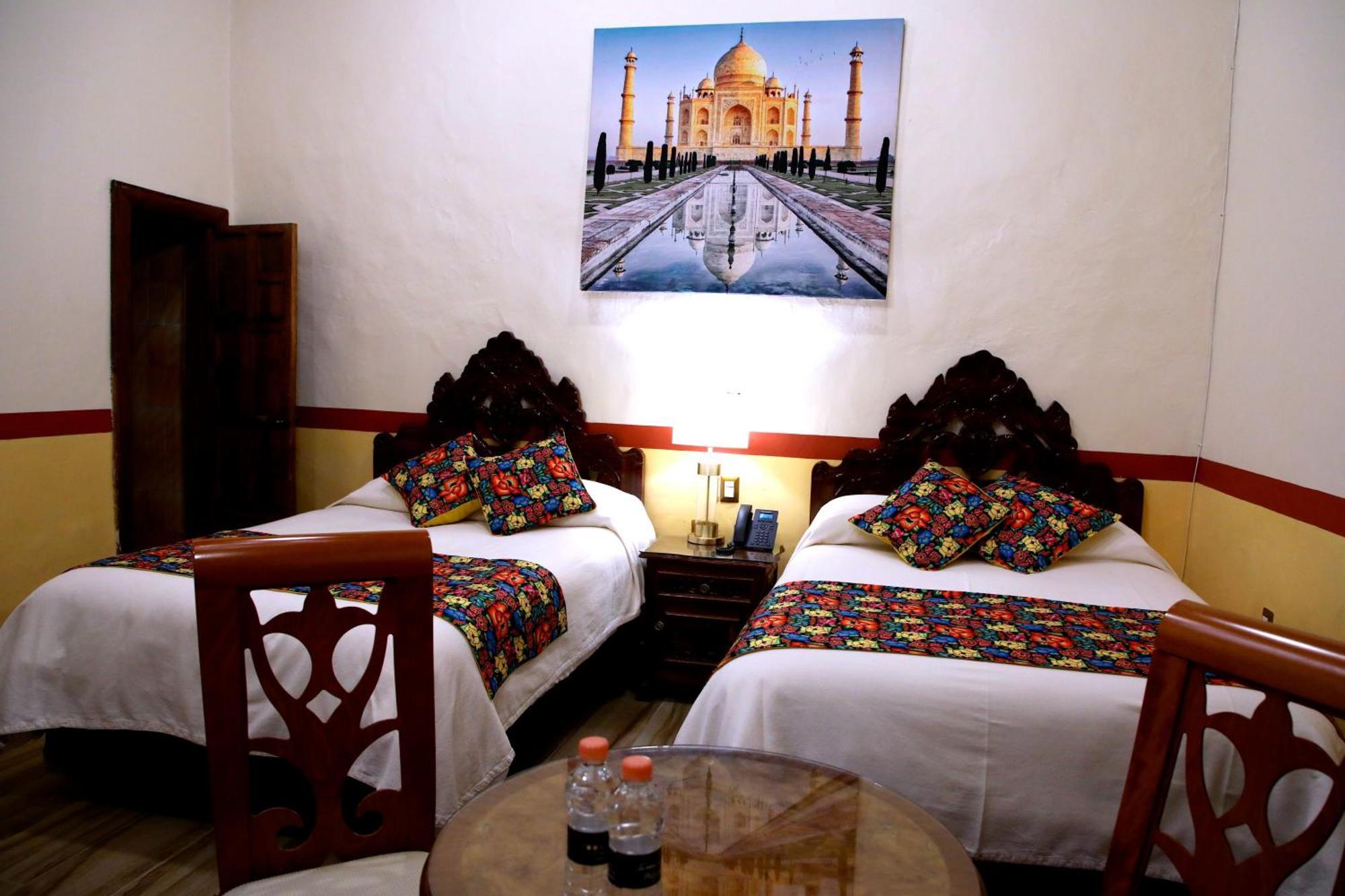 Hotel Casa Baez Pátzcuaro Kültér fotó